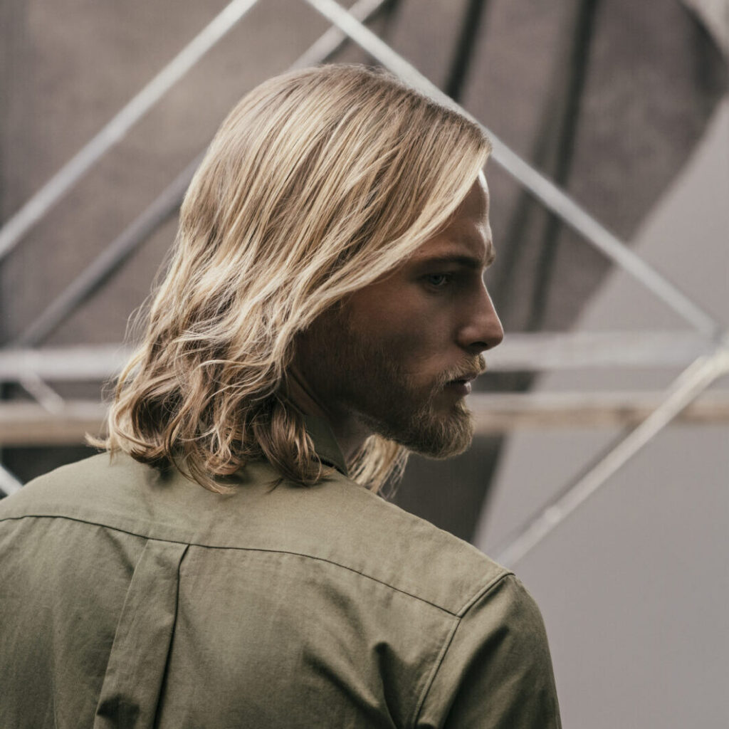 Men with long hair: who looks good with long hair and how to wear it -  DEPOT - THE MALE TOOLS & Co.